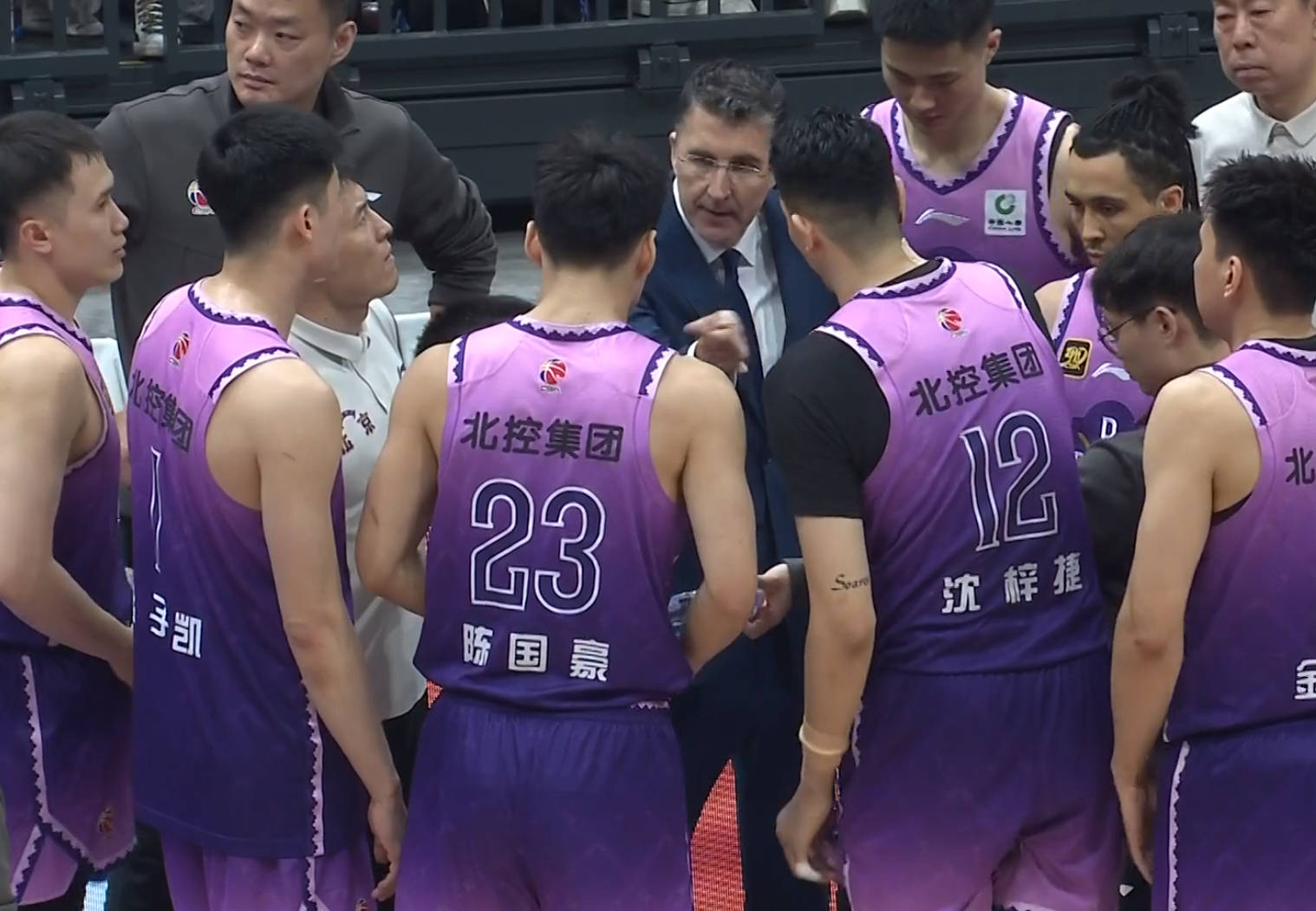 九游体育APP下载关于加时末段多伦多猛龙调整名单以备CBA季后赛，内部沟通环节打磨，质疑声仍在，球队文化再被提及的信息